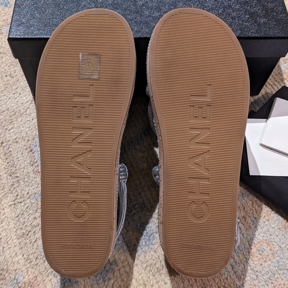 šSOLD CHANELš¤©20S CC Lambskin Cord Rope Logo Dad Sandals in Silver Sz 39 - Picture 10 of 16